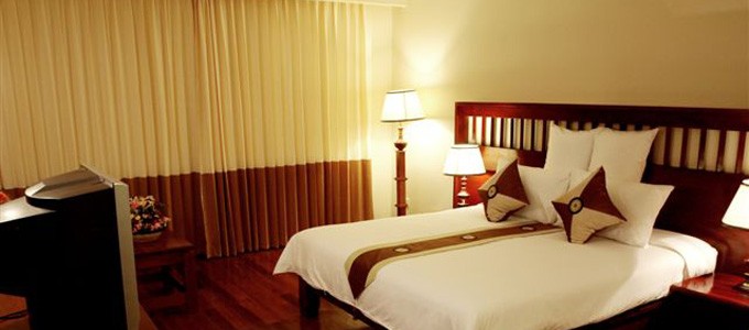 ROYAL EMPIRE HOTEL
